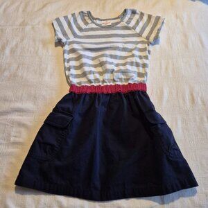 Hanna Andersson girls size 130 or 8 gray, white and navy dress with pockets VGUC